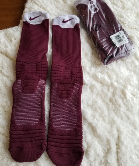 maroon nike socks